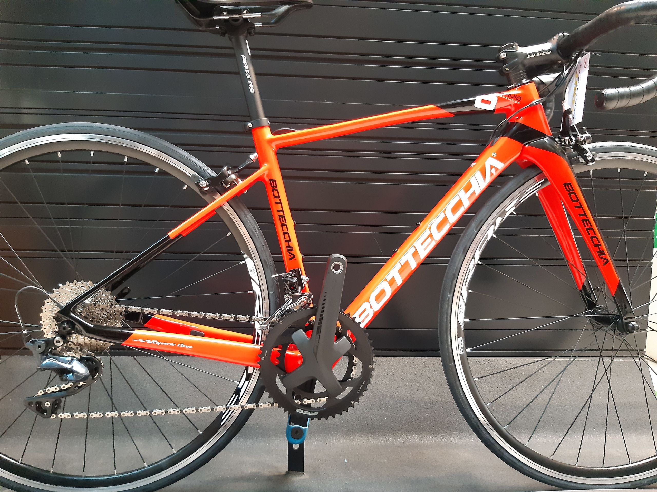 BOTTECCHIA 8AVIO REVOLUTION - scout bike